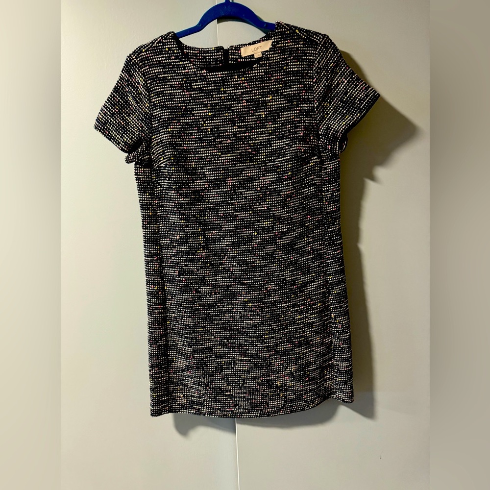 Thick, tweed, short sleeve dress. Perfect for work!